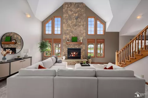 Living - 8911 Schroeder, Riga, MI 49276 photo 1 of 6