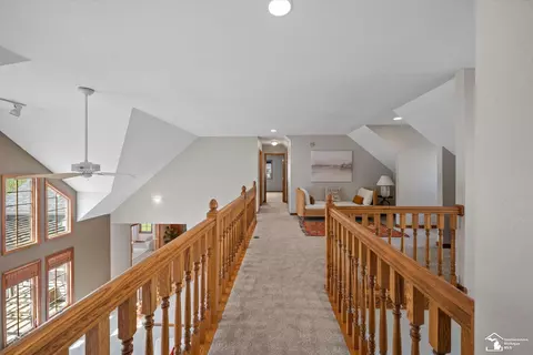 Entry Way - 8911 Schroeder, Riga, MI 49276 photo 6 of 10