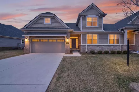 3736 Chatham Pl #6, Brighton, MI 48114