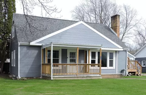 119 S Almont, Standish, MI 48658