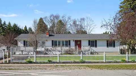 107 North, Pinconning, MI 48650