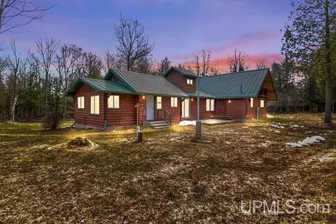 14281 Evergreen, Rock, MI 49880