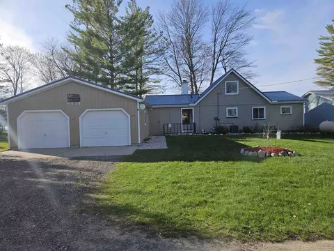 Exterior - 6639 Circle, Harrison, MI 48625 photo 4 of 7