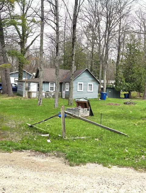 1264 Happy, Beaverton, MI 48612