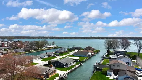 View/Area - 1806 Saint Clair Riv, Algonac, MI 48001 photo 7 of 9