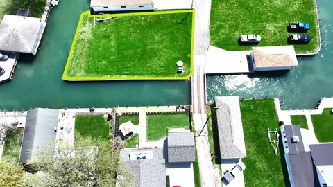 View/Area - 1806 Saint Clair Riv, Algonac, MI 48001 photo 2 of 9