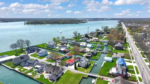 View/Area - 1806 Saint Clair Riv, Algonac, MI 48001 photo 5 of 9