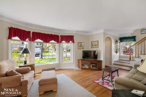 Living - 449 Allard, Grosse Pointe Farms, MI 48236 photo 3 of 3