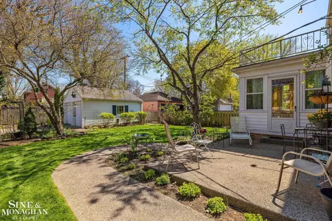Exterior - 449 Allard, Grosse Pointe Farms, MI 48236 photo 9 of 11