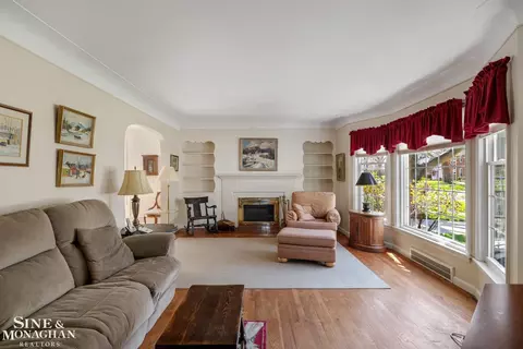 Living - 449 Allard, Grosse Pointe Farms, MI 48236 photo 1 of 3