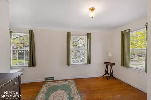 Bedroom - 449 Allard, Grosse Pointe Farms, MI 48236 photo 4 of 4