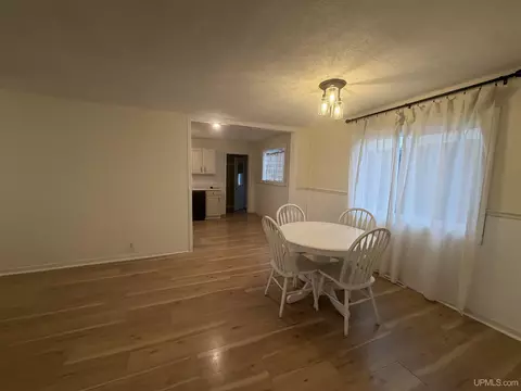 Dining - 475 River, Ishpeming, MI 49849 photo 3 of 3