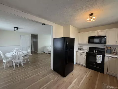 Kitchen - 475 River, Ishpeming, MI 49849 photo 3 of 3