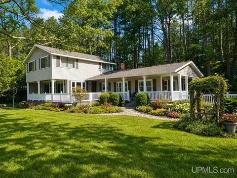 8329 Garth Point 2525, Rapid River, MI 49878