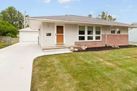 160 Canterbury, Adrian, MI 49221