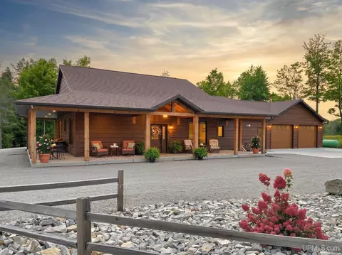 w1053 County Road 374, Carney, MI 49812