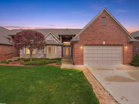 6181 Pond, Washington, MI 48094