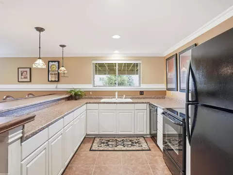 Kitchen - 6181 Pond, Washington, MI 48094 photo 5 of 6