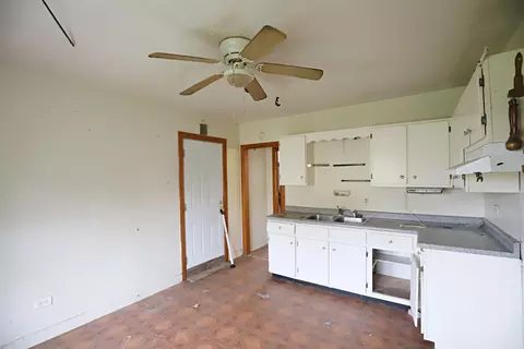 Kitchen - 2807 Camden, Flint, MI 48507 photo 1 of 3