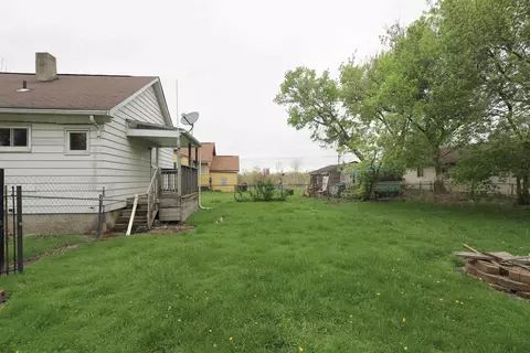 Exterior - 2807 Camden, Flint, MI 48507 photo 7 of 8