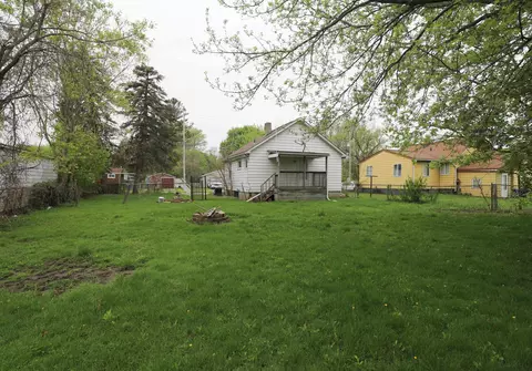 Exterior - 2807 Camden, Flint, MI 48507 photo 6 of 8