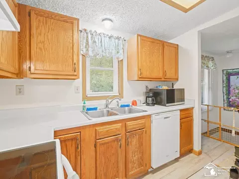 Kitchen - 2760 Spring Hl, Howell, MI 48843 photo 1 of 2