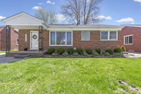 22716 Chapoton, Saint Clair Shores, MI 48080