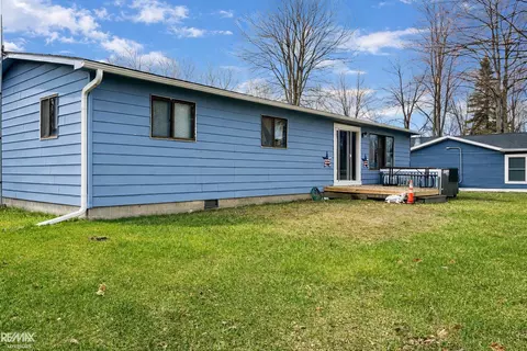 4800 Maxson, Hope, MI 48628