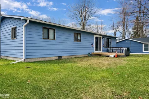 4800 Maxson, Hope, MI 48628