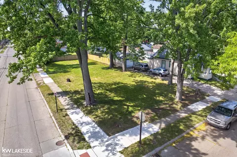 1336 E Meyers, Hazel Park, MI 48030