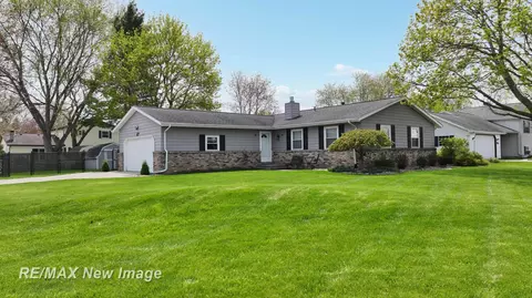 2669 Darwin, Saginaw, MI 48603