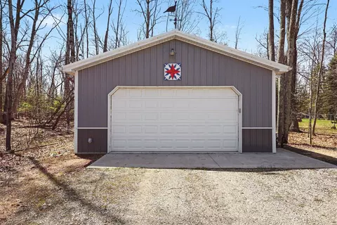 Exterior - 6408 Sylvan, Gladwin, MI 48624 photo 4 of 10