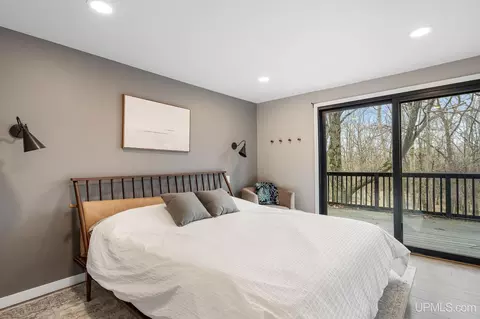 Bedroom - 1035 E, Iron Mountain, MI 49801 photo 6 of 9