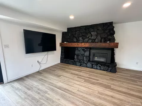 Living - 1035 E, Iron Mountain, MI 49801 photo 11 of 12
