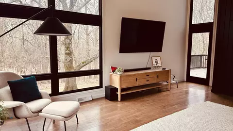 Living - 1035 E, Iron Mountain, MI 49801 photo 4 of 12