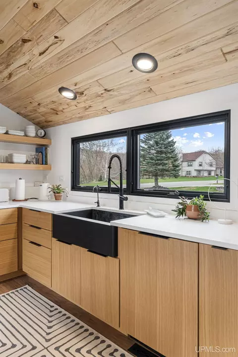 Kitchen - 1035 E, Iron Mountain, MI 49801 photo 11 of 11