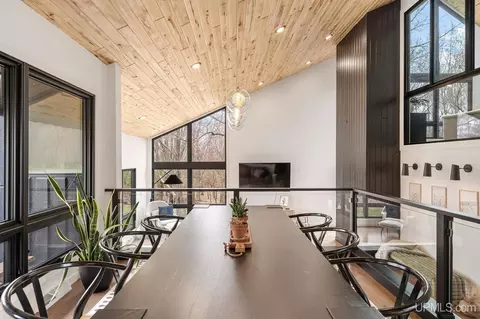 Dining - 1035 E, Iron Mountain, MI 49801 photo 2 of 3