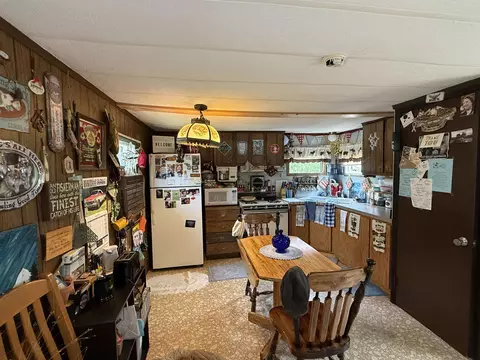 Kitchen - 767 Hilo, Gladwin, MI 48624 photo 1 of 1