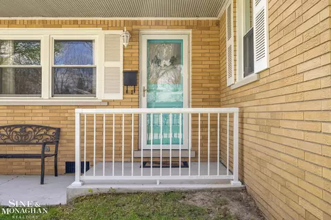 Exterior - 718 N Ninth, Saint Clair, MI 48079 photo 4 of 13