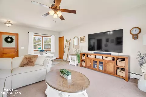 Living - 718 N Ninth, Saint Clair, MI 48079 photo 3 of 7