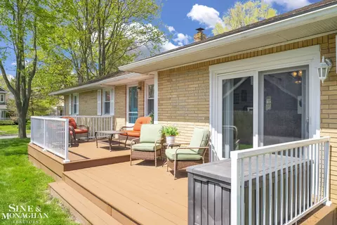 Exterior - 718 N Ninth, Saint Clair, MI 48079 photo 8 of 13