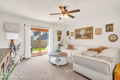 Living - 718 N Ninth, Saint Clair, MI 48079 photo 2 of 7