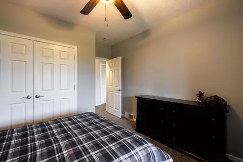 Bedroom - 1212 Wineleaf, Dewitt, MI 48820 photo 6 of 8