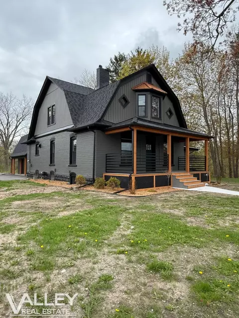 175 W Washington, Freeland, MI 48623