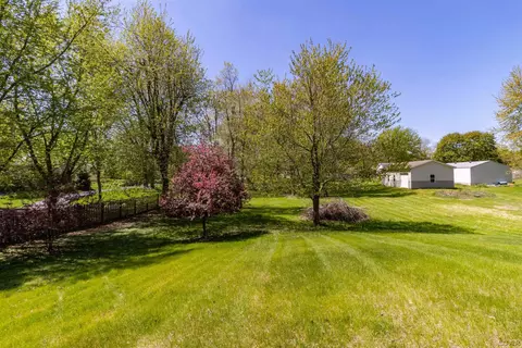 Exterior - 4839 Deleon, Tecumseh, MI 49286 photo 10 of 13