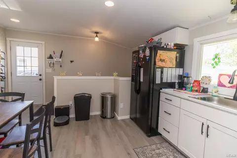 Entry Way - 4839 Deleon, Tecumseh, MI 49286 photo 1 of 2