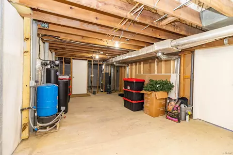 Entry Way - 4839 Deleon, Tecumseh, MI 49286 photo 2 of 2