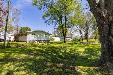 Exterior - 4839 Deleon, Tecumseh, MI 49286 photo 2 of 13