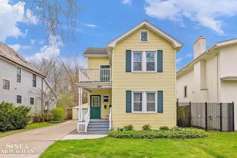 451 Saint Clair, Grosse Pointe, MI 48230