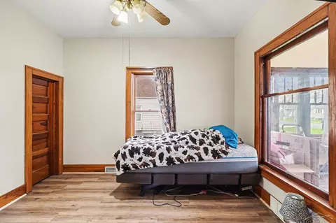 Bedroom - 206 S Maple, Hemlock, MI 48626 photo 2 of 2